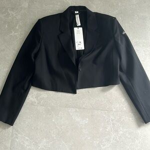 Alo cropped blazer never been worn!